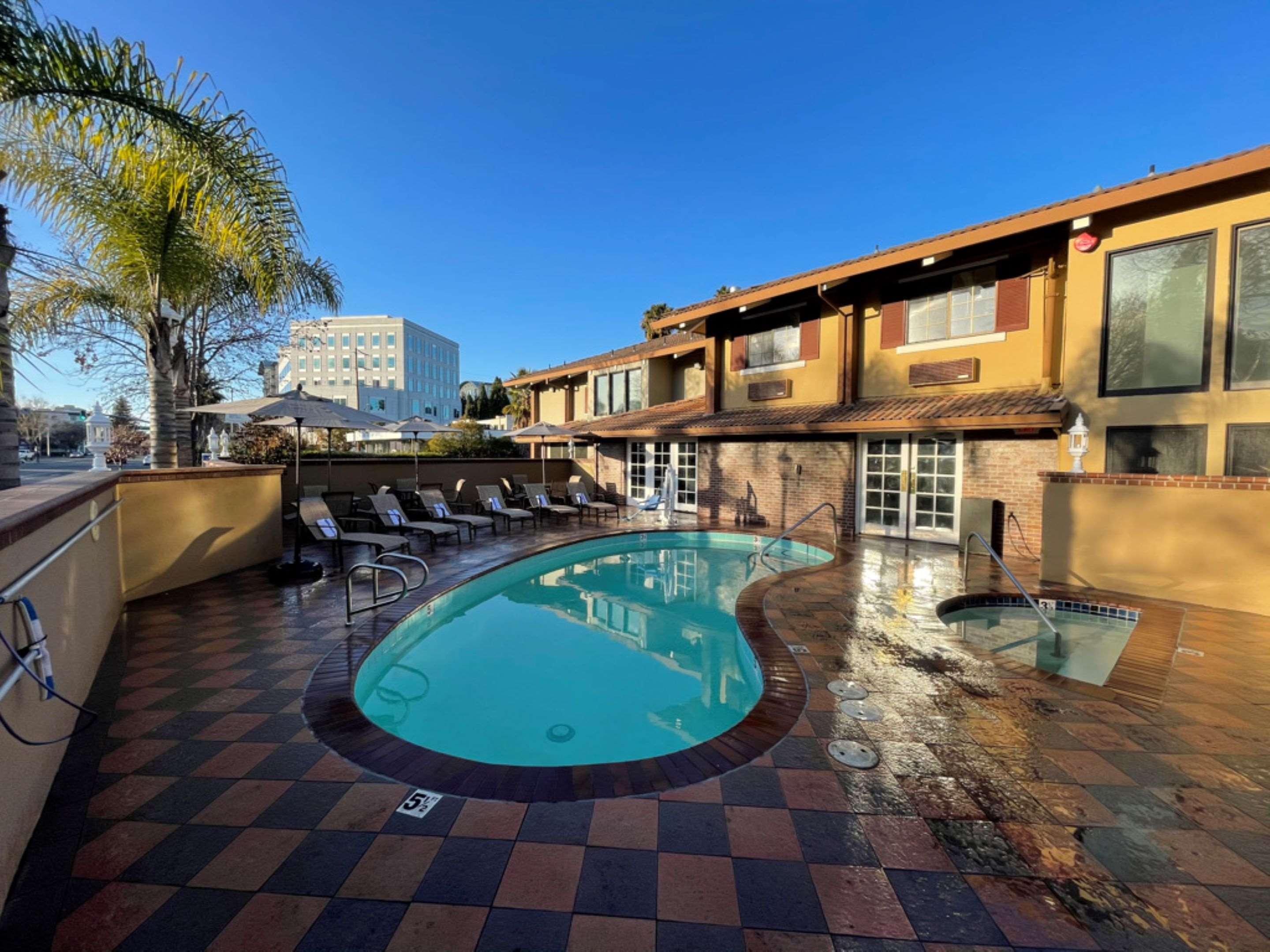 Surestay Plus Hotel By Best Western Mountain View Ngoại thất bức ảnh